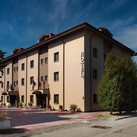 Hotel Versailles Колорно Екстериор снимка